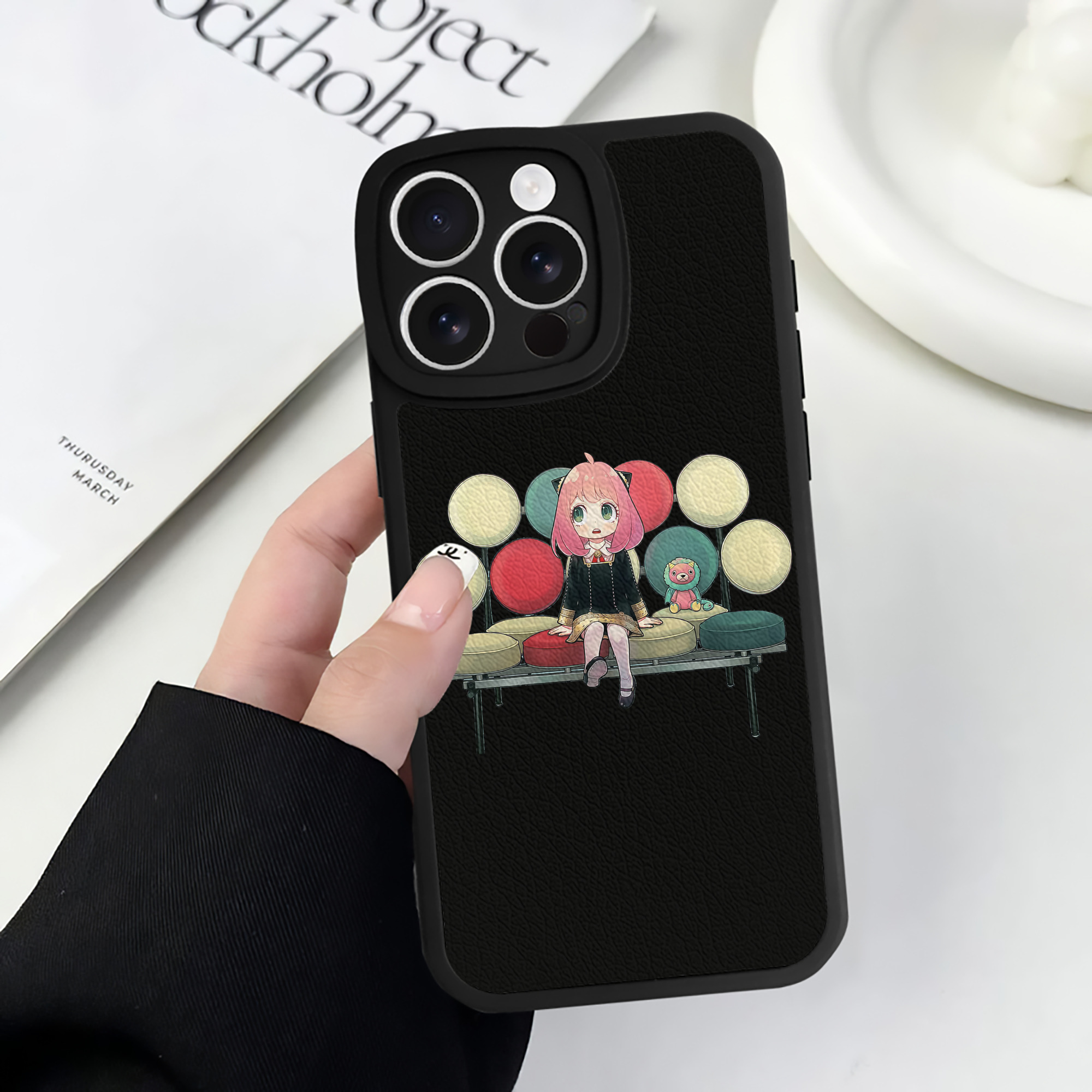 （画像用） SPY×FAMILY间谍家家酒 【iPhone 16シリーズ対応】シリコンスマホケース（レザー調） 材質：シリコン